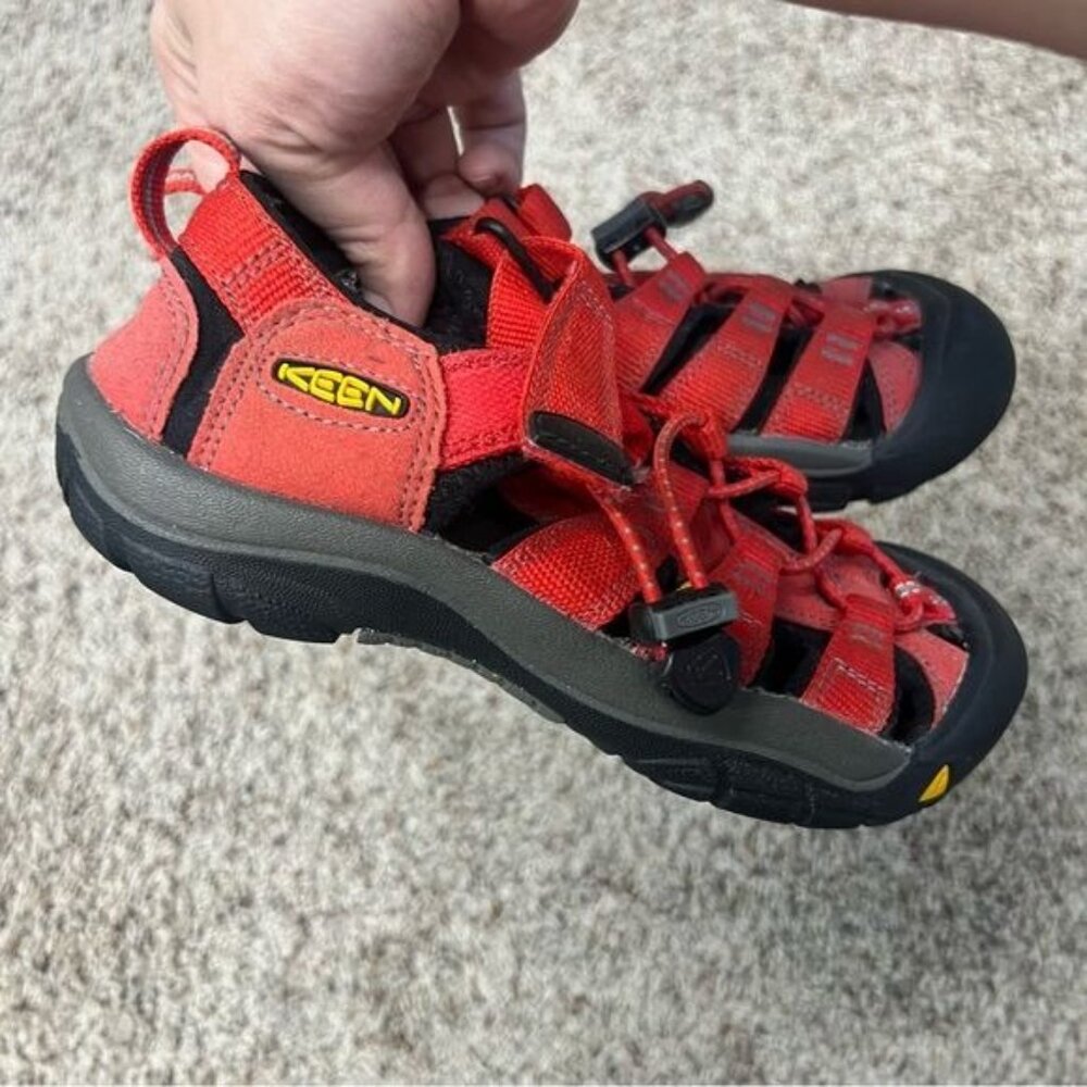 Keen Newport Youth Kids Hiking Water Sandals in Red, Size 2 - Picture 5 of 8